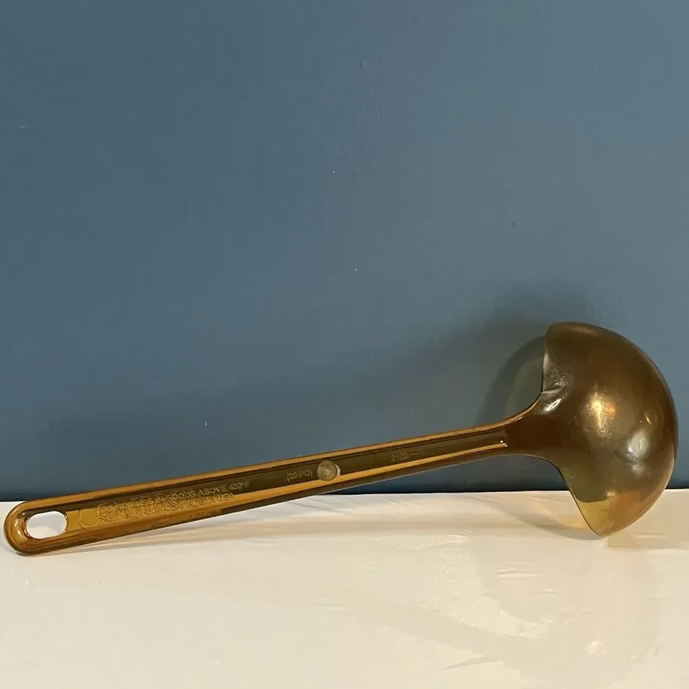 Vintage Ultratemp Amber Ladle Serving Dipper Soup Robinson Knife Company USA